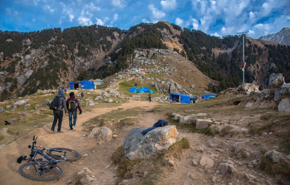 TRIUND CAMP