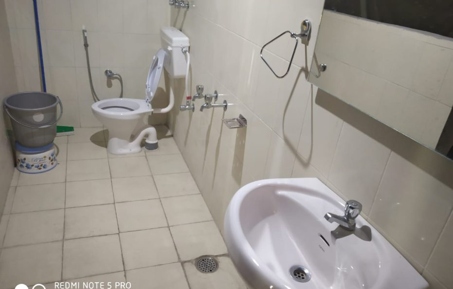 SWISS COTTAGE TENT WITH PRIVATE WASHROOM